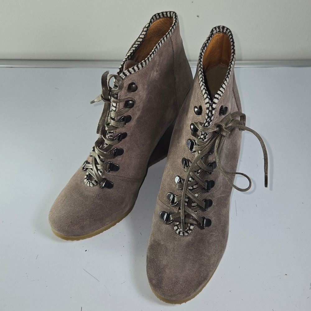 N0270 J. Crew Women's Ankle Boots Suede‎ Lace Up Wedge Heel Brown Size 8